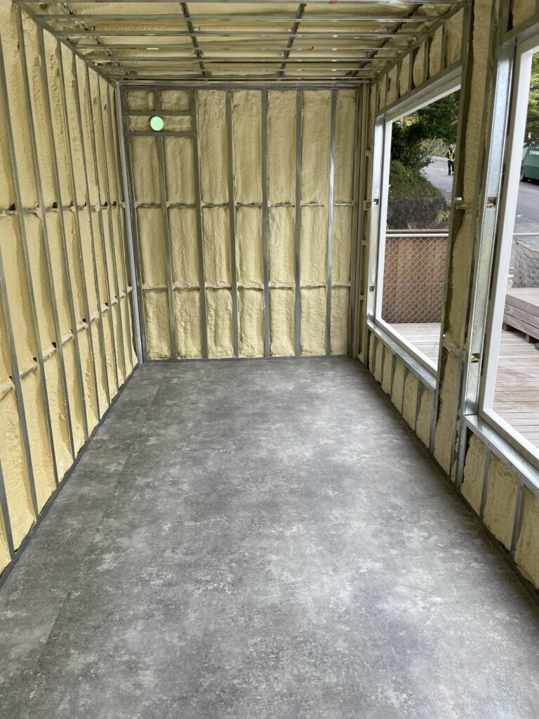 きっちり入った発砲ウレタン