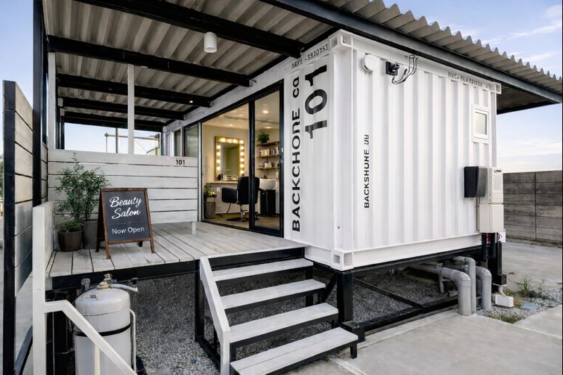 20FEETレイダウンコンテナ16㎡の1台美容室平面図 1席型 手洗い 収納 動線計画パース