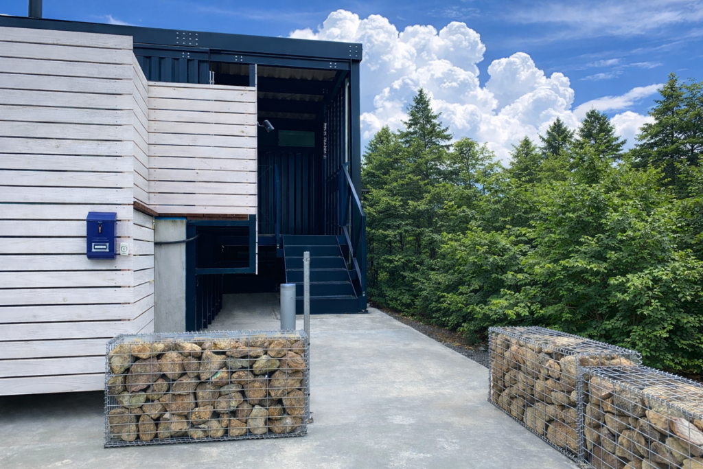 5c8a52f1-75ea-4732-9940-a68cc3ac40f4 | コンテナハウスのことなら_現代コンテナ建築研究所 アプローチ