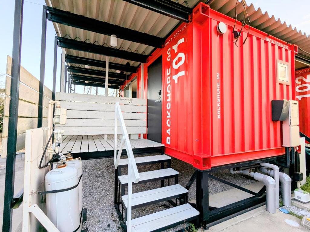 713025497 | コンテナハウスのことなら_現代コンテナ建築研究所 20FEET_レイダウン_居住ユニット